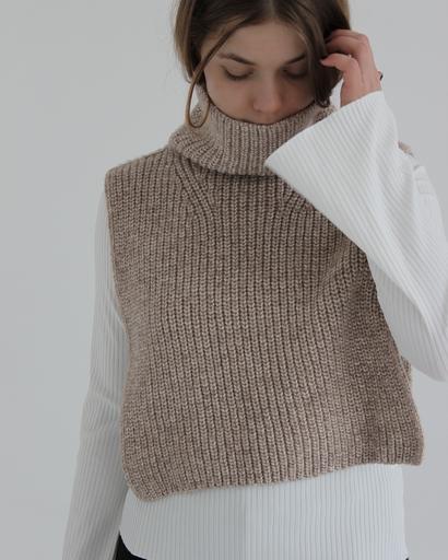 Описание манишки “Winter cozy”