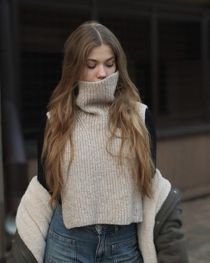 Описание манишки “Winter cozy”