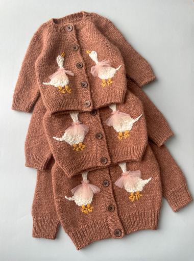 Описание кардигана «GOOSY CARDI» (Кардиган + вышивка)